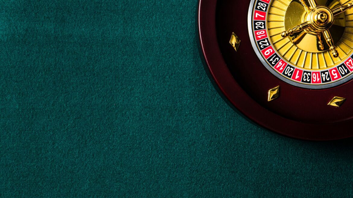 My 7-Check Scan: Live Dealer Tables That Move Fast and Play Clean